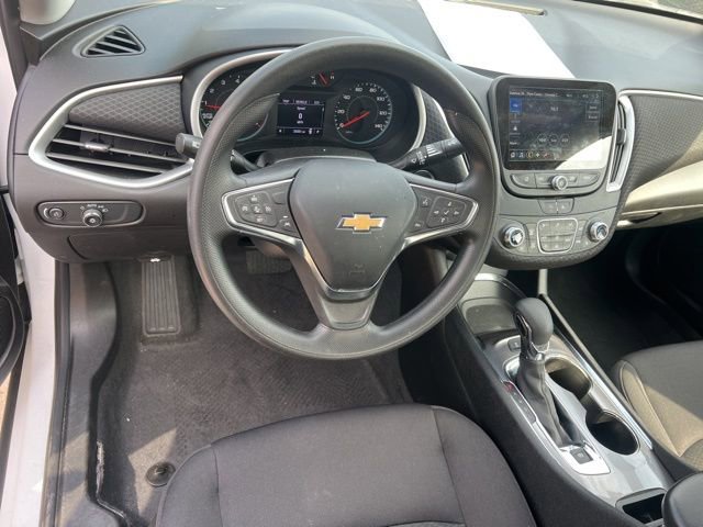 Used 2024 Chevrolet Malibu LT image 10