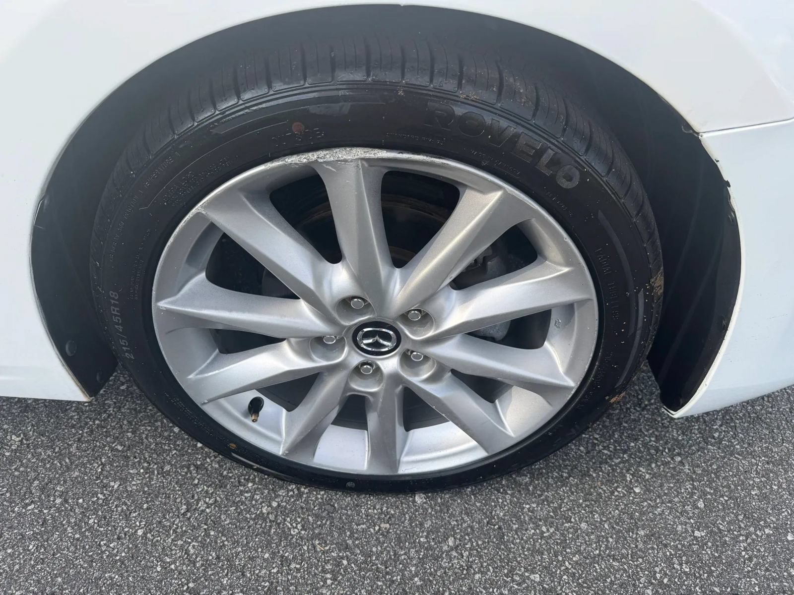 Used 2017 MAZDA MAZDA3 Touring FWD image 12