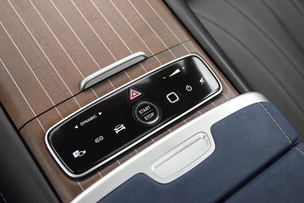 Used 2025 Mercedes-Benz EQS 450+ 4MATIC SUV image 32