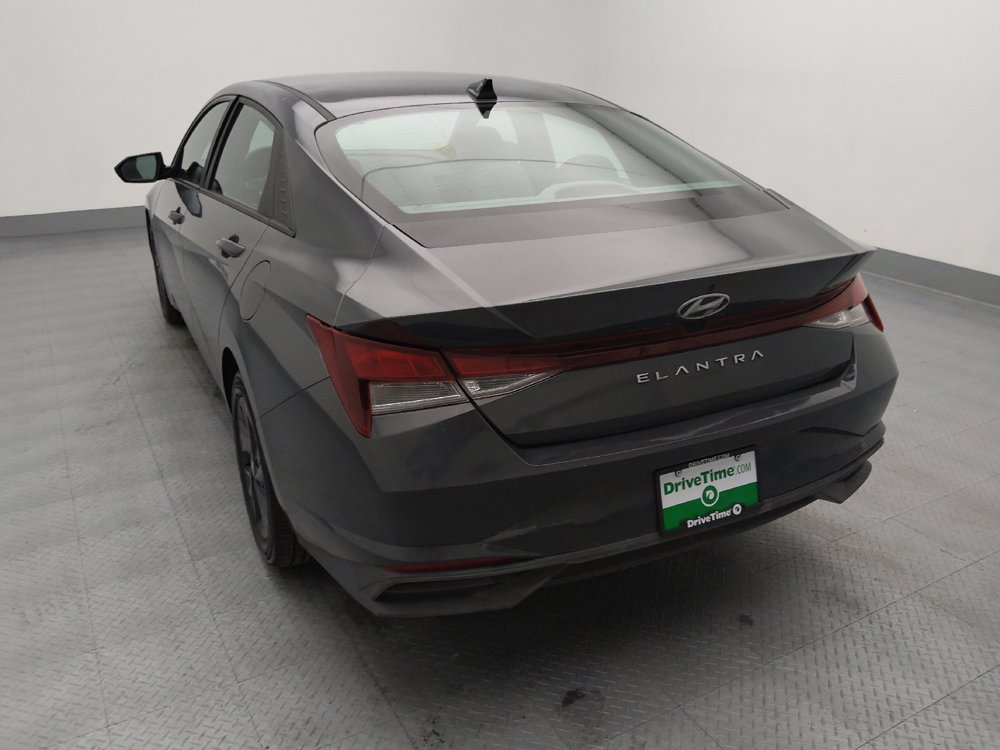 Used 2023 Hyundai Elantra SEL image 6