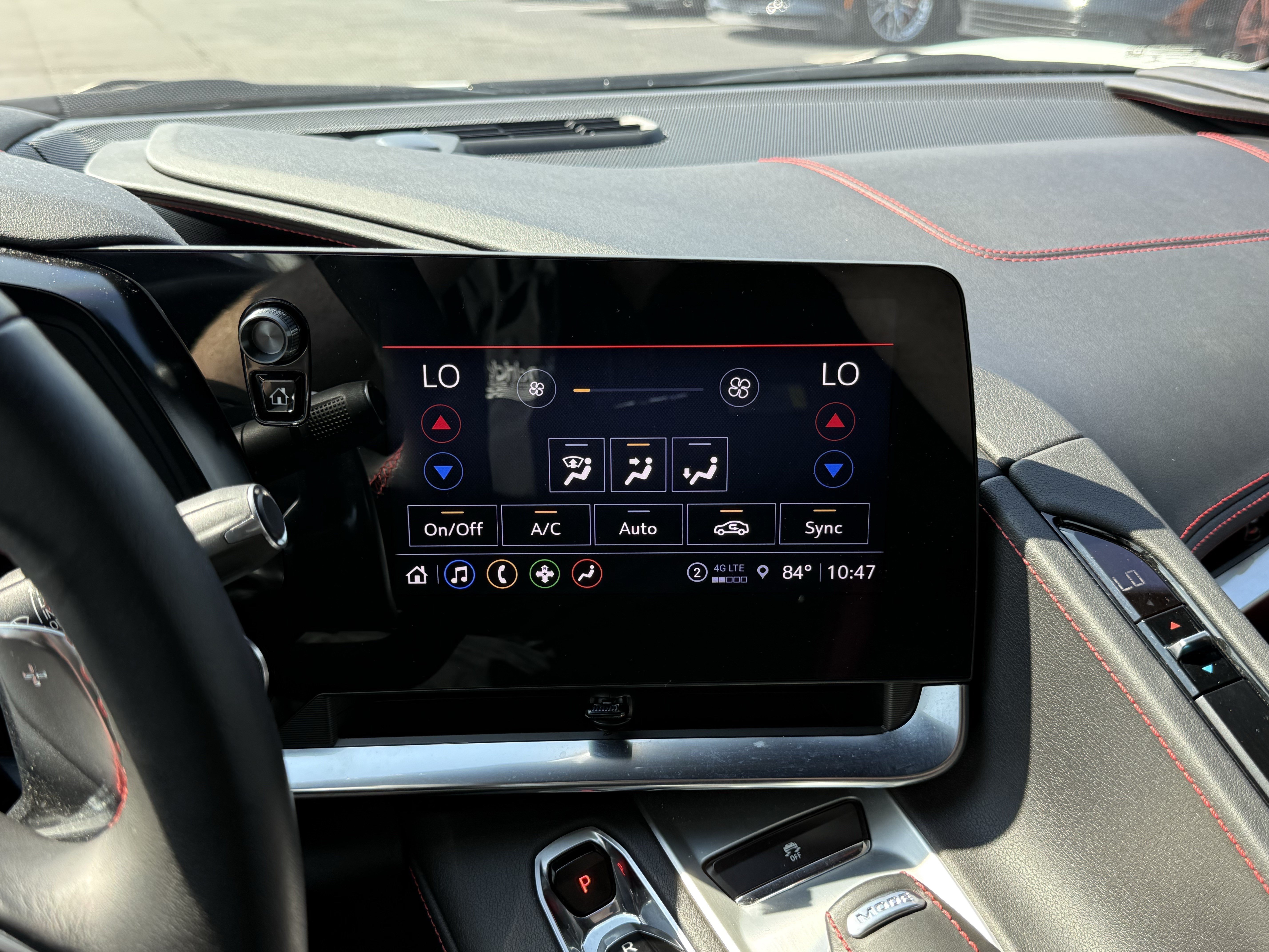 Used 2021 Chevrolet Corvette Stingray Coupe w/ Z51 Performance Package RWD image 30