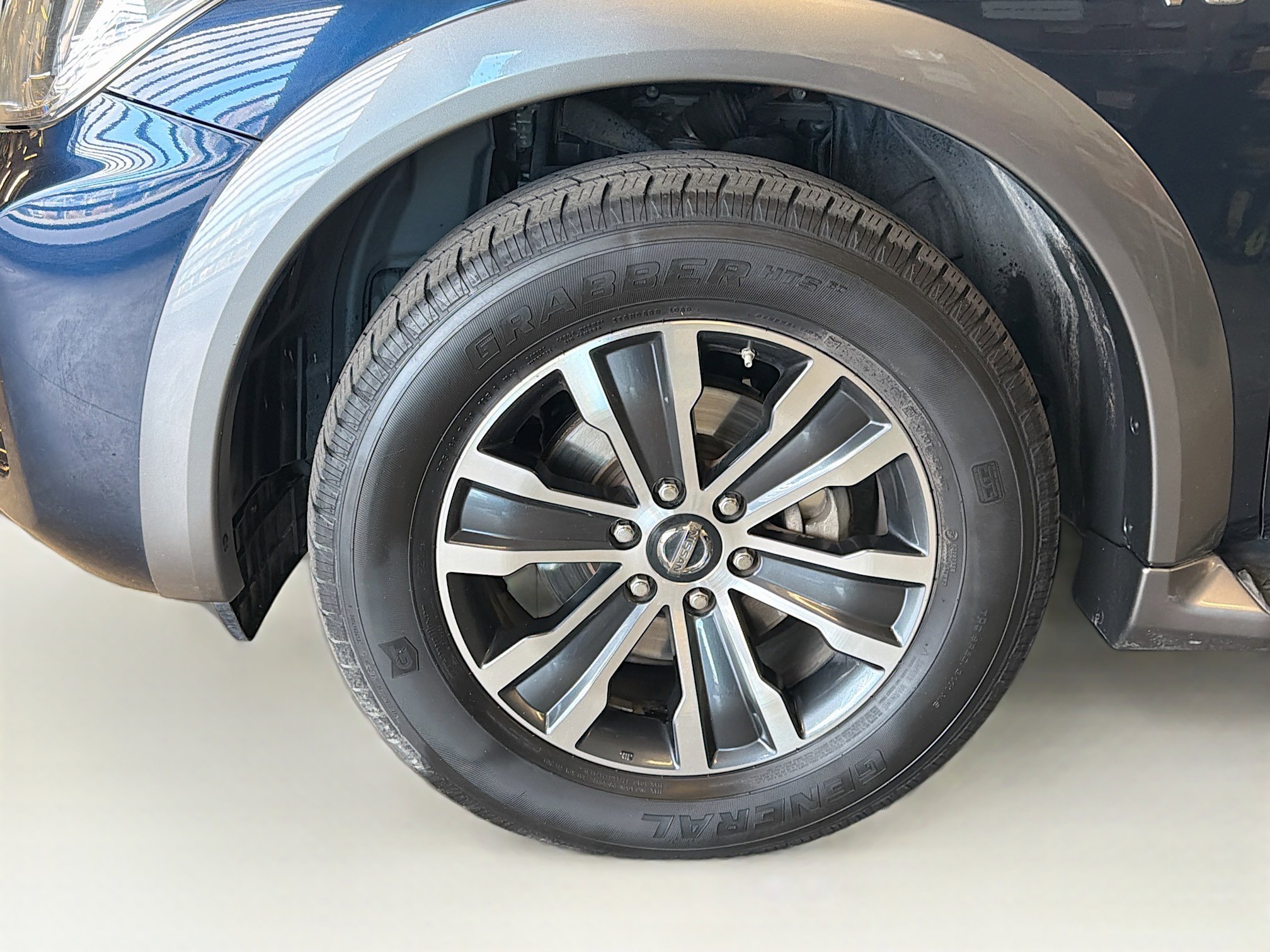 Used 2020 Nissan Armada SL w/ Premium Package image 11