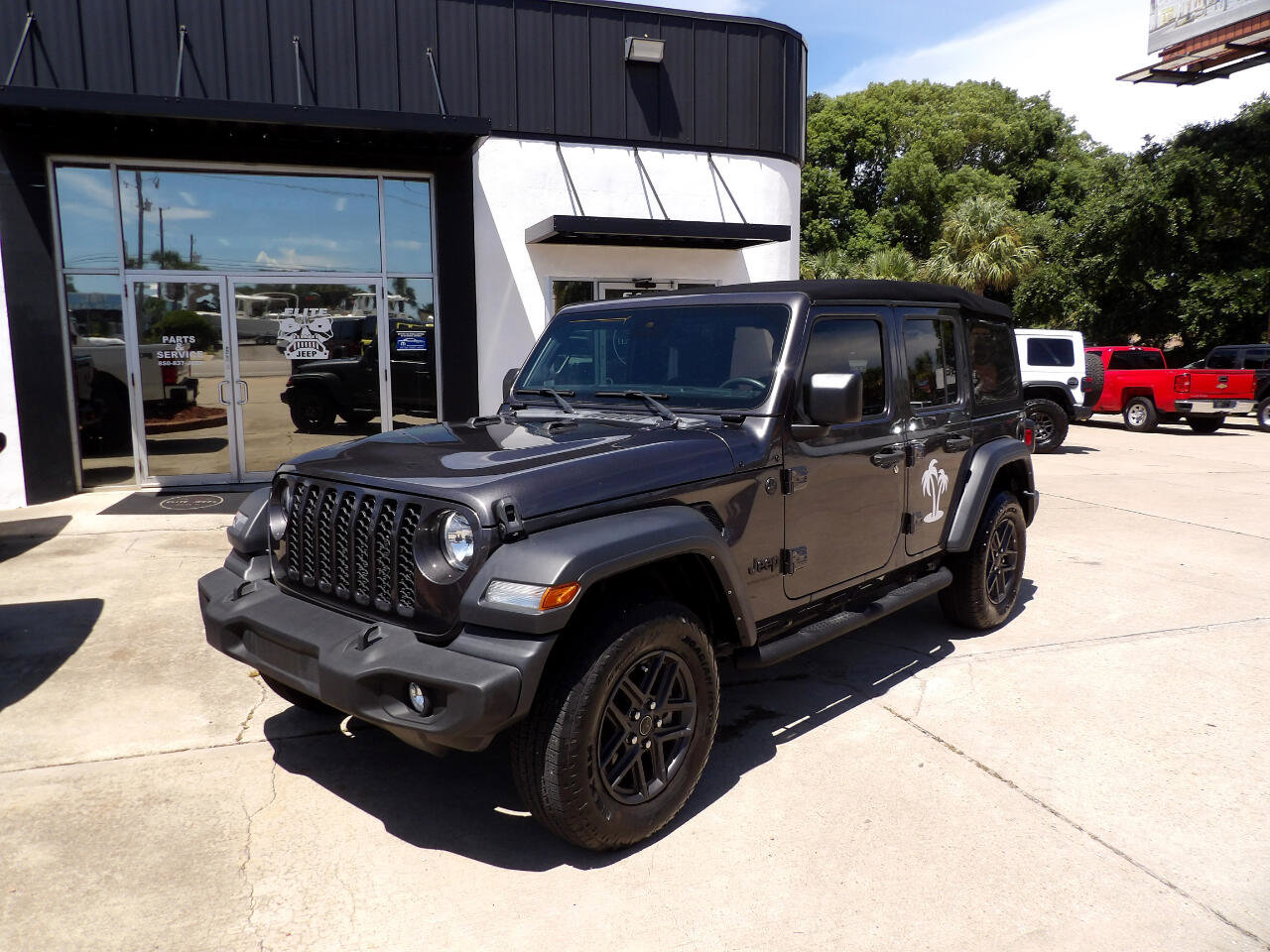 Used 2024 Jeep Wrangler Unlimited Sport image 2