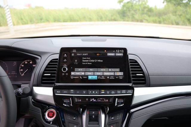 New 2026 Honda Odyssey Touring image 22