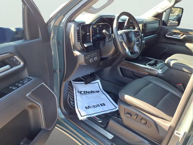 Used 2026 Chevrolet Silverado 3500 LT w/ Trail Boss Package AWD/4WD image 10