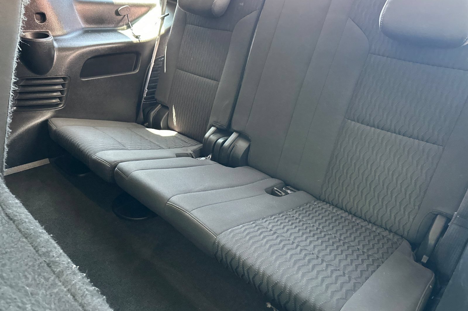Used 2015 Chevrolet Tahoe LS RWD image 16