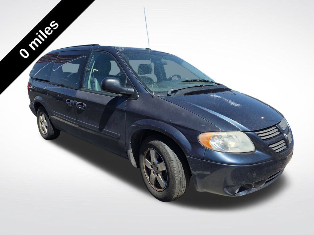 Used 2007 Dodge Grand Caravan SXT w/ Leather Interior Group FWD image 2