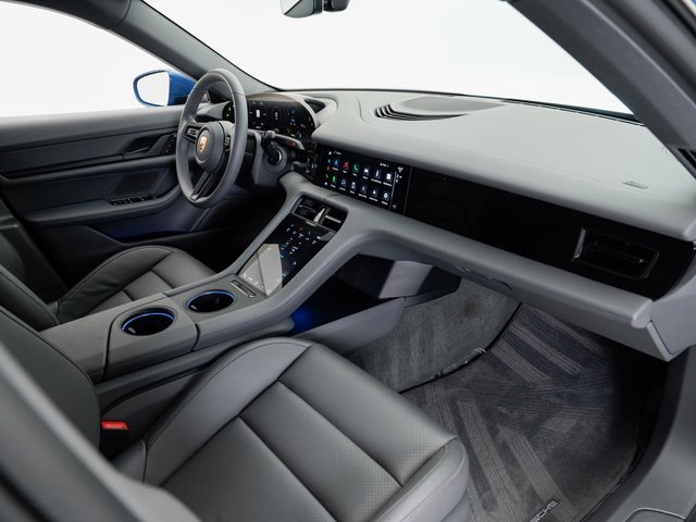 Used 2023 Porsche Taycan image 20