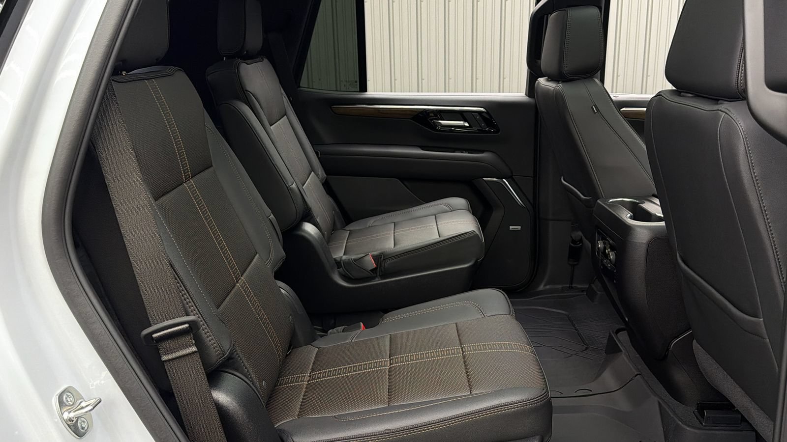 Used 2026 Chevrolet Tahoe High Country w/ Sun And Tow Package AWD/4WD image 38