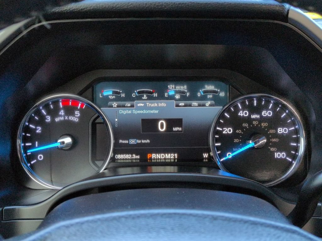 Used 2017 Ford F250 Lariat w/ Lariat Ultimate Package AWD/4WD image 28