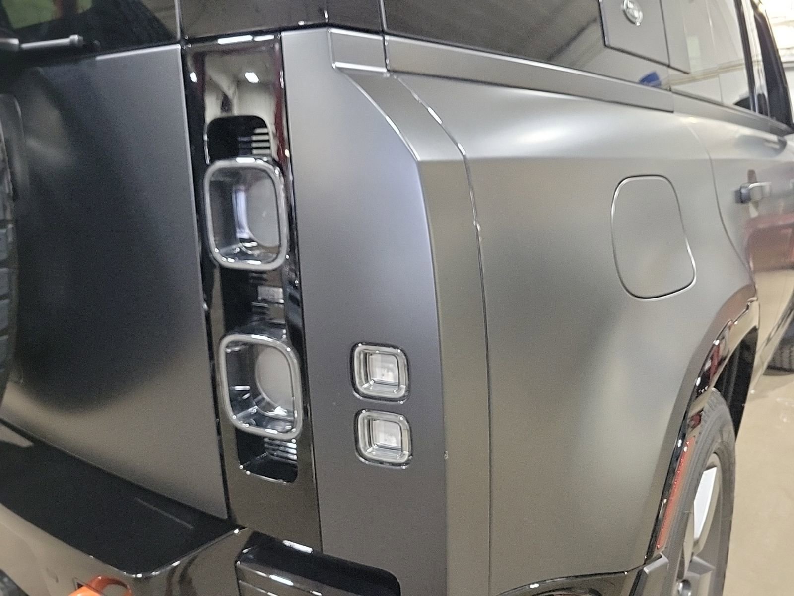 Used 2024 Land Rover Defender 110 X image 14