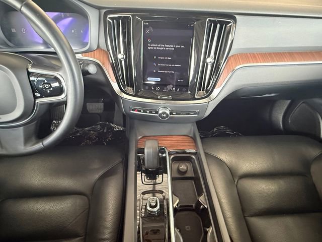 Used 2024 Volvo S60 B5 Plus FWD image 3