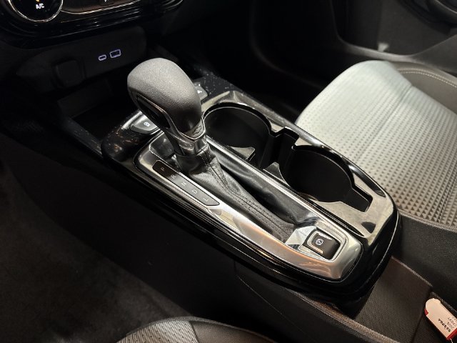 Used 2025 Chevrolet Trax LT FWD image 20