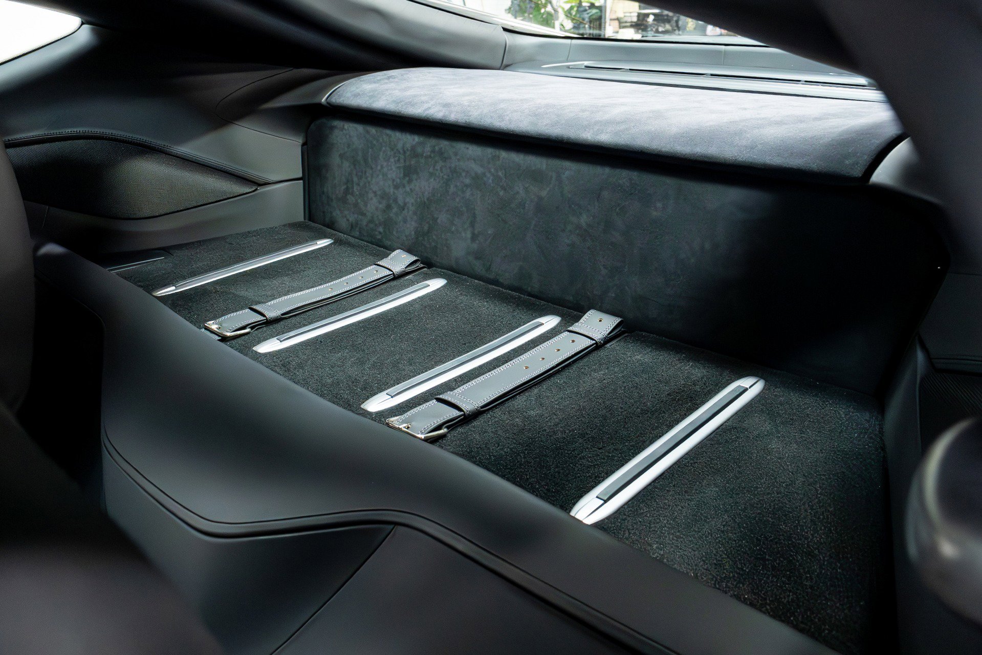 Used 2020 Ferrari 812 Superfast RWD image 9