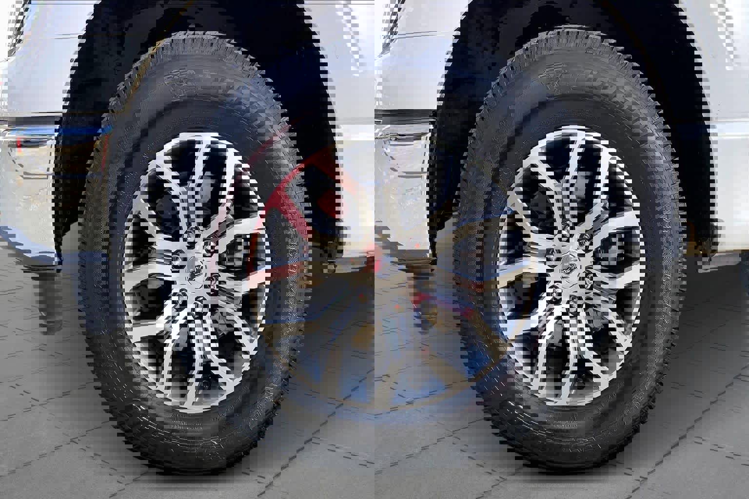 Used 2021 Ford F150 Lariat w/ Trailer Tow Package image 10