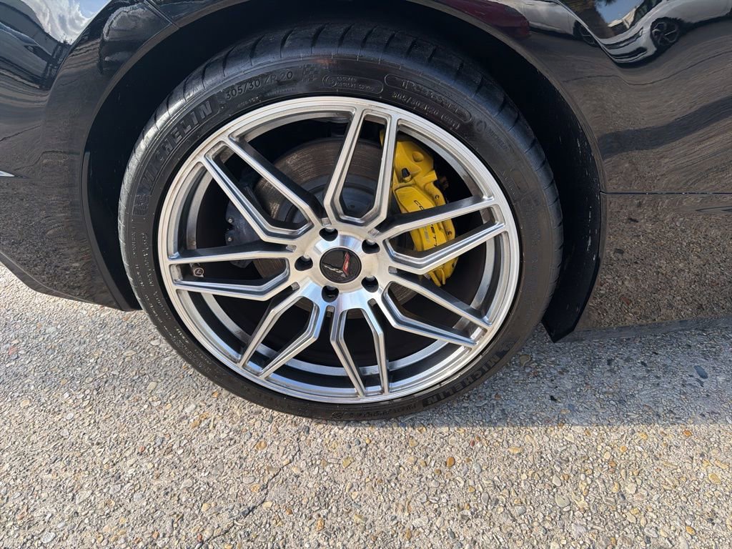 Used 2020 Chevrolet Corvette Stingray Preferred Cpe w/ 2LT Preferred Equipment Group image 16