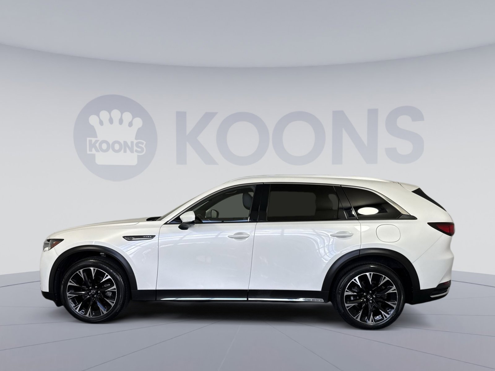 Used 2024 MAZDA CX-90 Plug-In Hybrid w/ Premium Plus AWD/4WD image 2