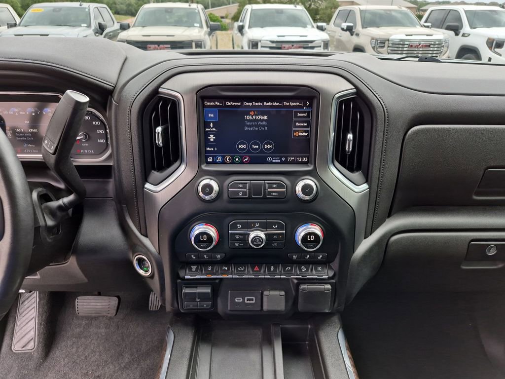Used 2021 GMC Sierra 2500 Denali w/ Denali Black Diamond Edition AWD/4WD image 26