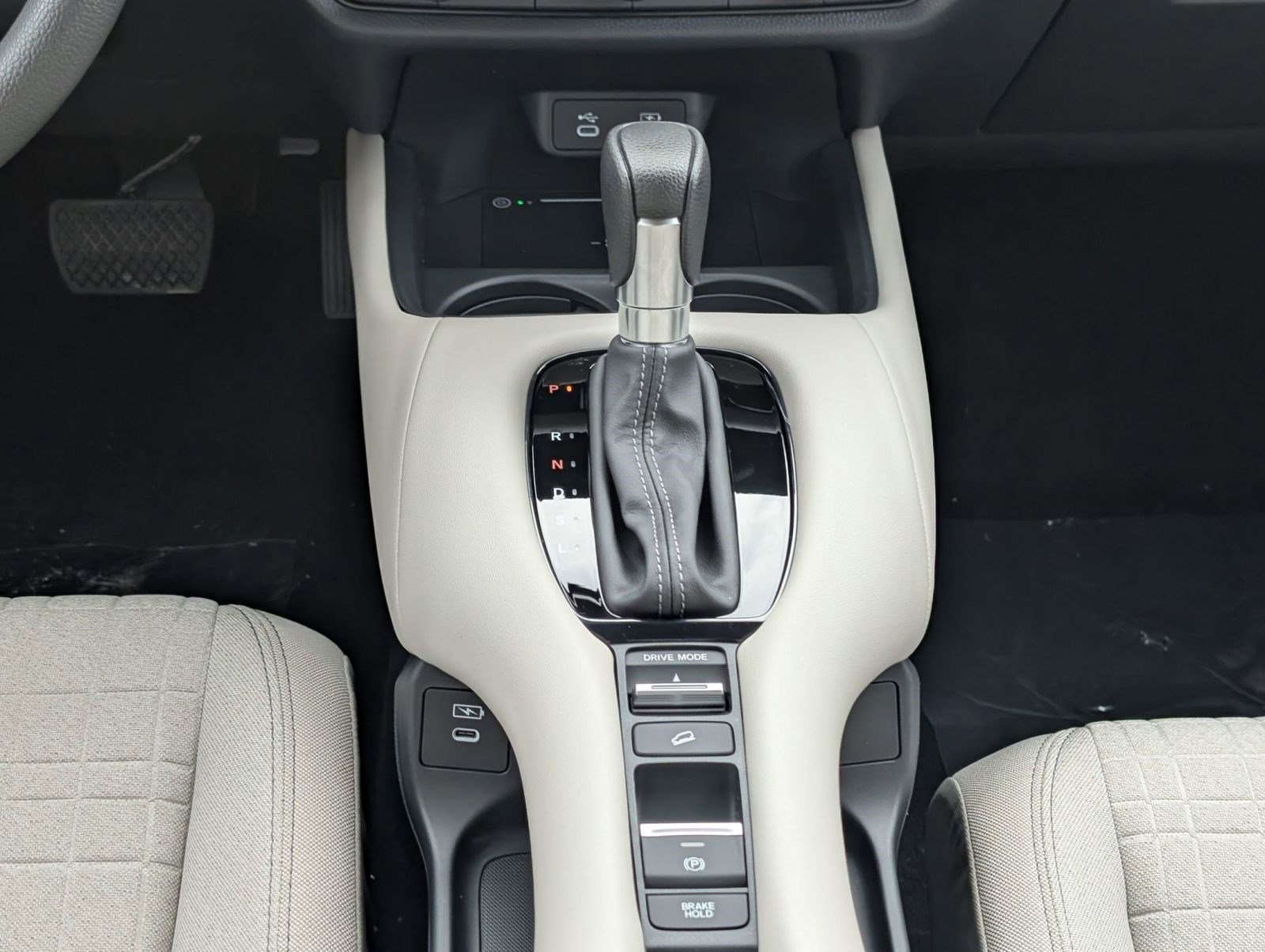 New 2026 Honda HR-V LX image 18