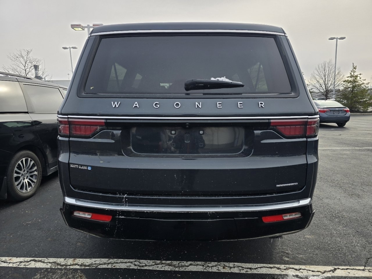 Used 2024 Jeep Wagoneer L Series II w/ Flexible Seating Group image 6