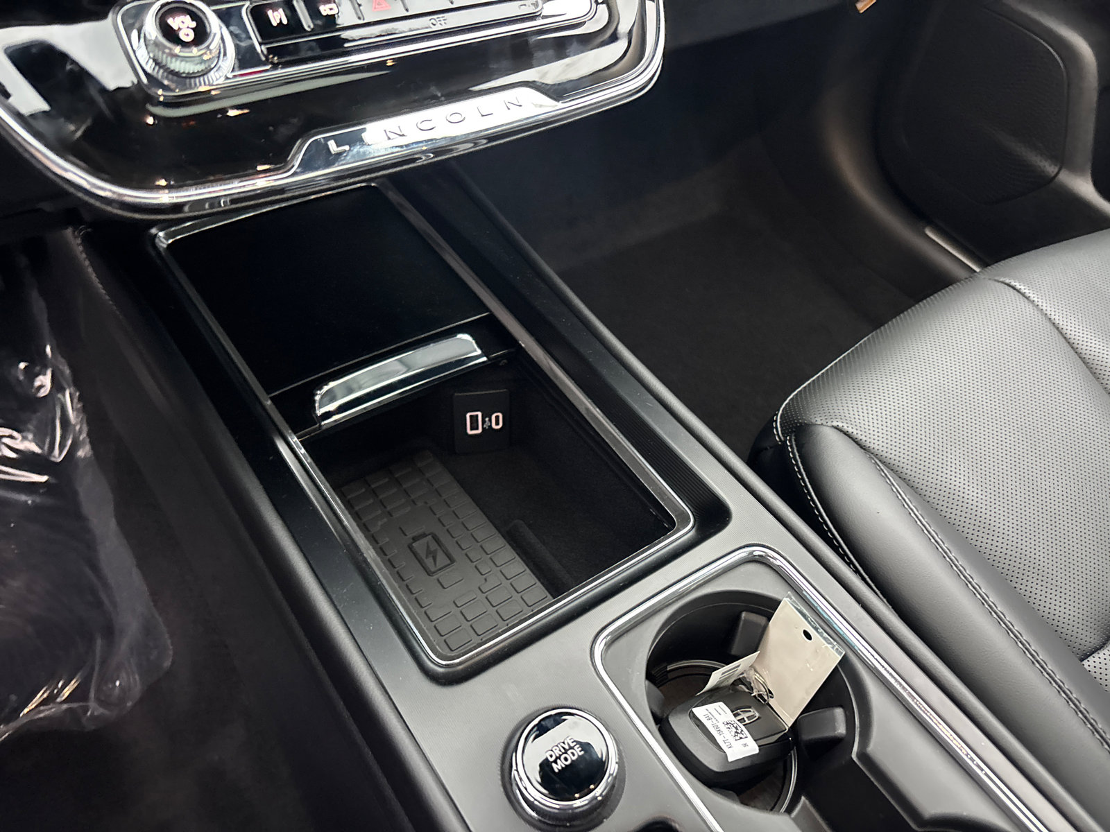 New 2026 Lincoln Corsair Premiere image 23