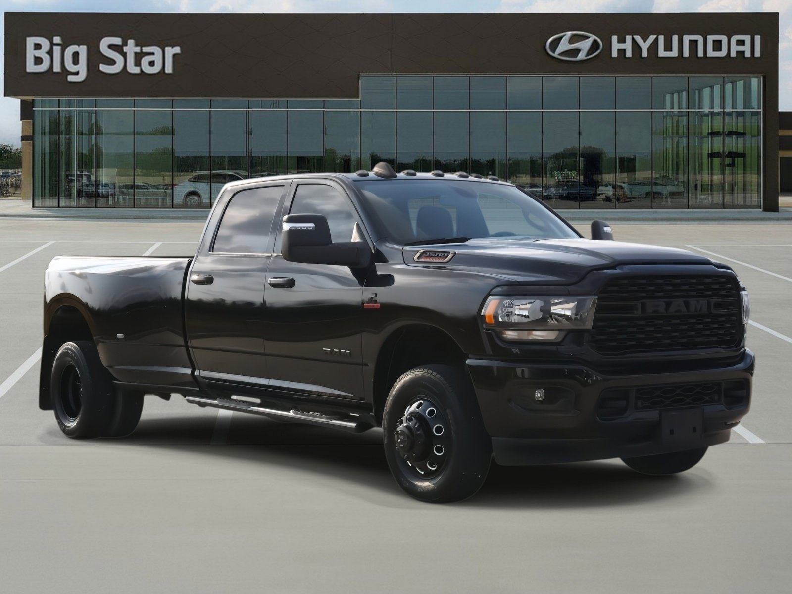 Used 2024 RAM 3500 Big Horn w/ Night Edition image 6