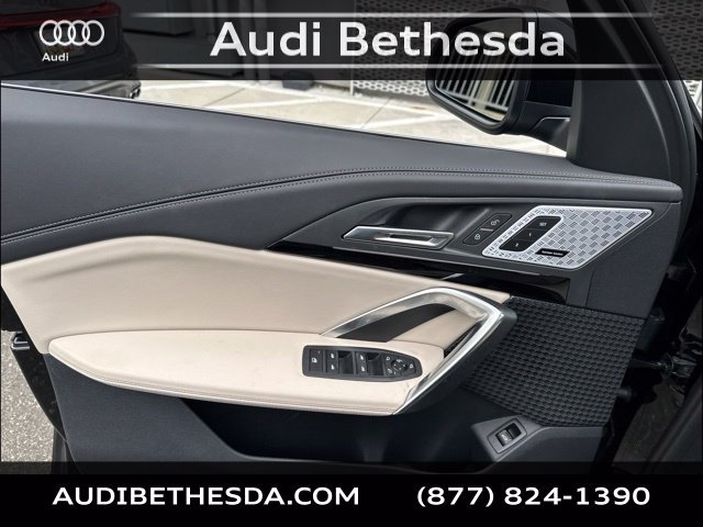 Used 2025 BMW X1 xDrive28i w/ Technology Package AWD/4WD image 14
