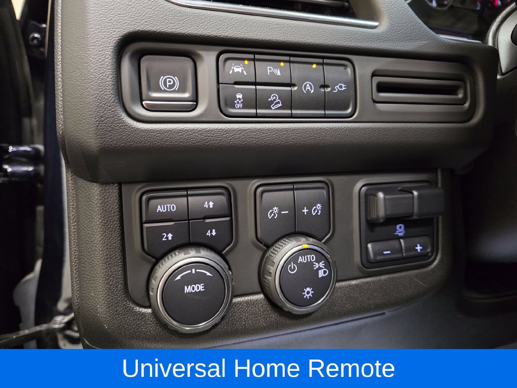 Used 2021 Chevrolet Tahoe Z71 w/ Luxury Package AWD/4WD image 19
