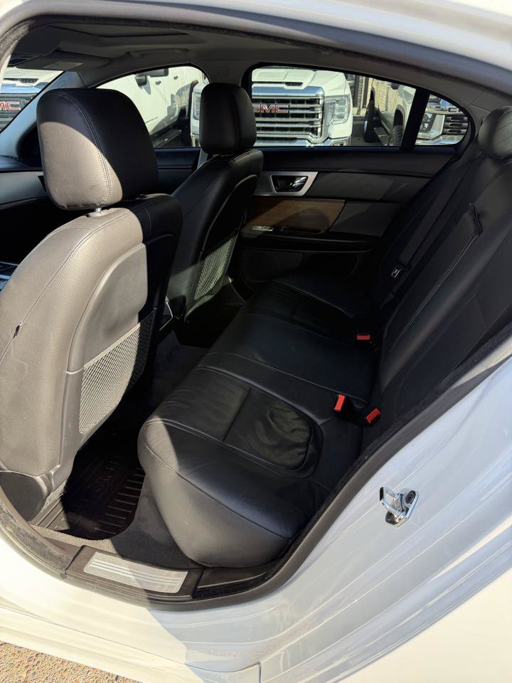 Used 2014 Jaguar XF 3.0 AWD/4WD image 5