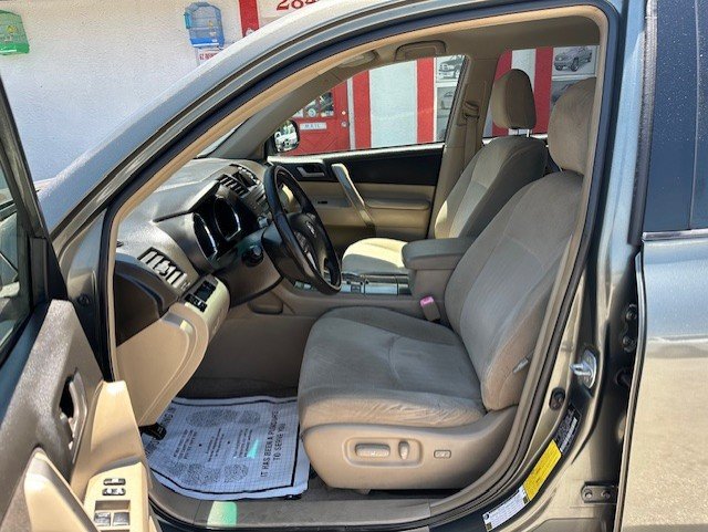 Used 2008 Toyota Highlander Sport image 10