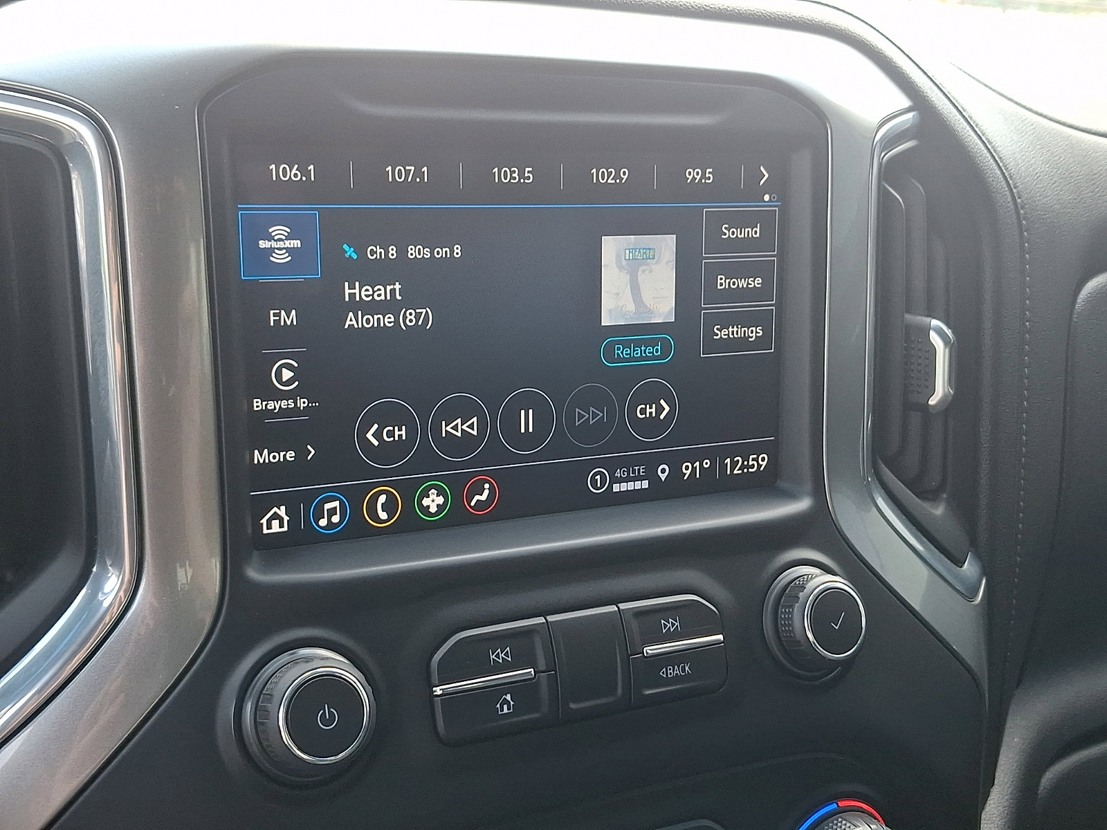 Used 2021 Chevrolet Silverado 1500 LT Trail Boss w/ Convenience Package II AWD/4WD image 23