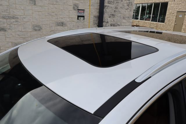 Used 2018 Buick Enclave Avenir w/ Avenir Technology Package FWD image 4