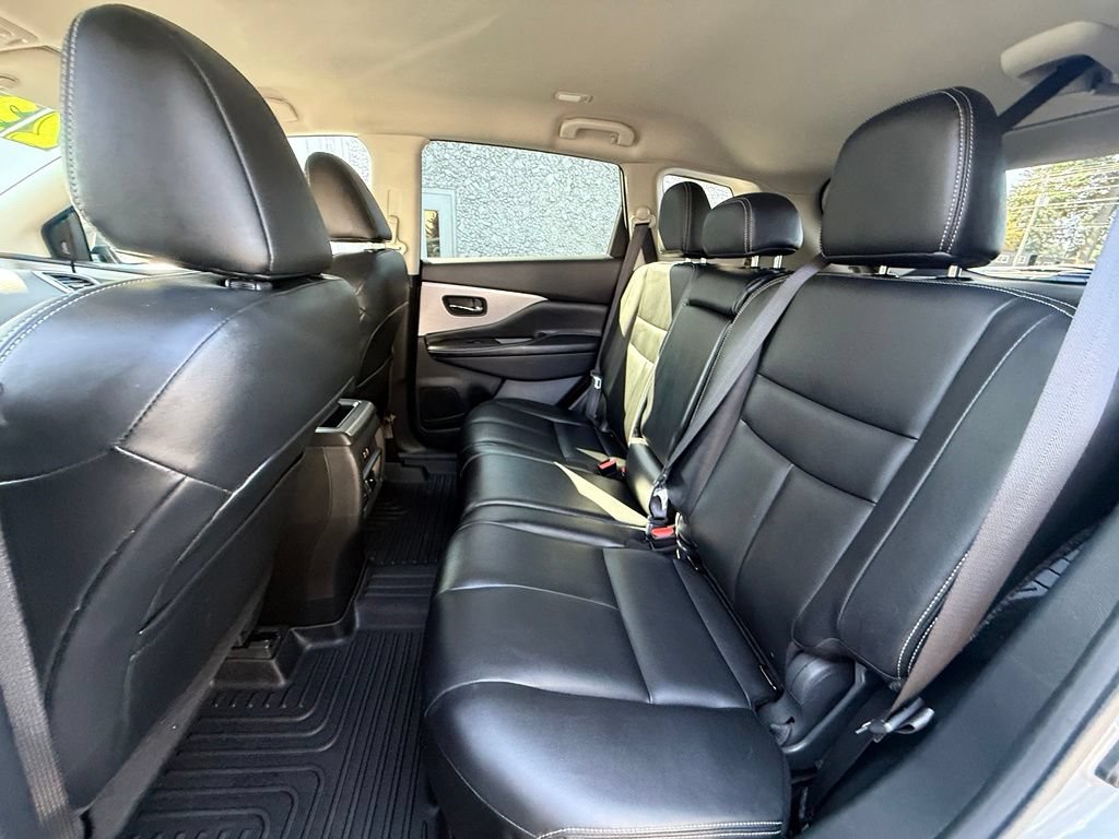 Used 2023 Nissan Murano SV w/ SV Midnight Edition Package AWD/4WD image 17