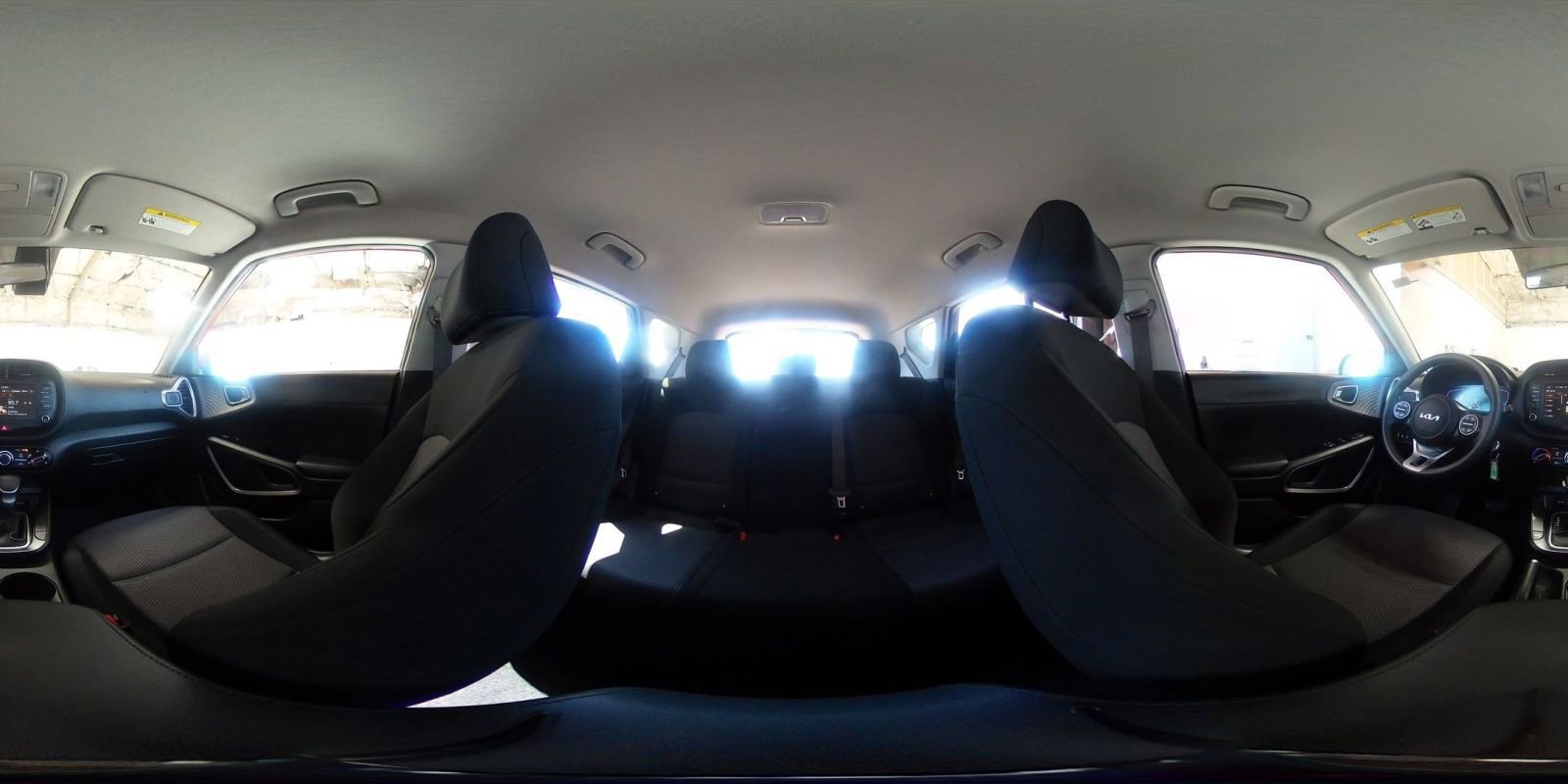 Used 2025 Kia Soul LX w/ LX Technology Package image 40