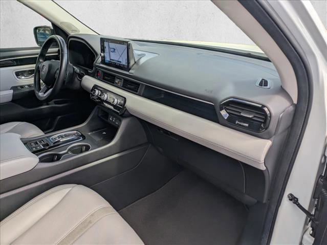 Used 2024 Honda Pilot Touring image 20