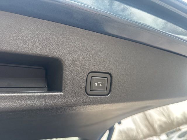 Used 2024 GMC Acadia Denali image 38