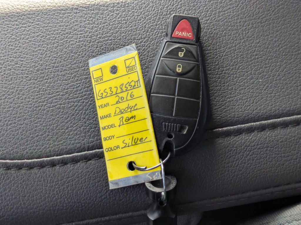 Used 2016 RAM 1500 ST w/ SXT Appearance Group image 32