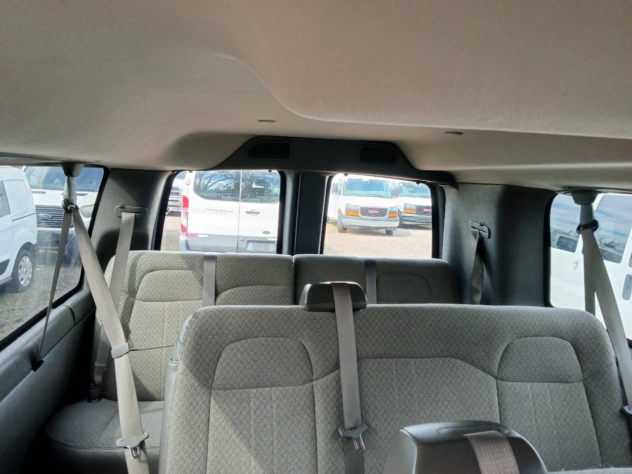 Used 2022 Chevrolet Express 3500 LS RWD image 28