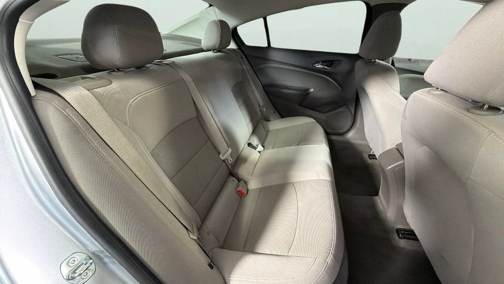 Used 2017 Chevrolet Cruze LS FWD image 27