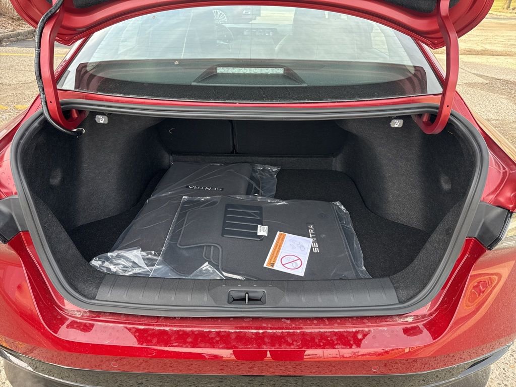 New 2026 Nissan Sentra SR w/ SR Premium Package image 24