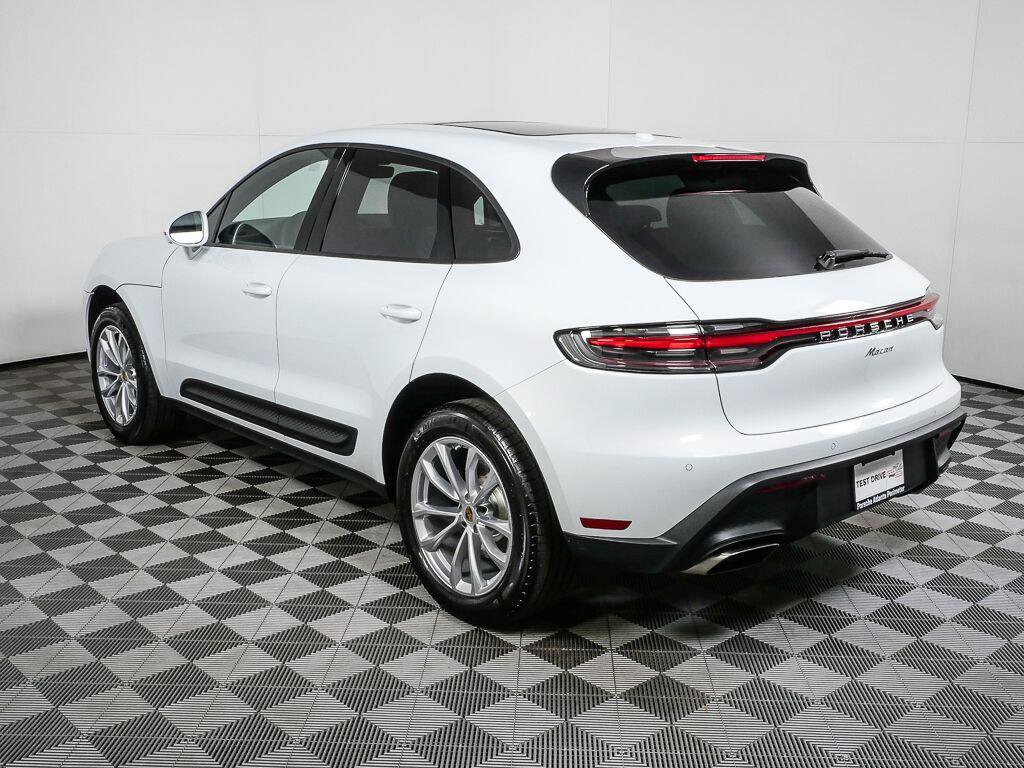 Certified 2026 Porsche Macan Turbo AWD/4WD image 3