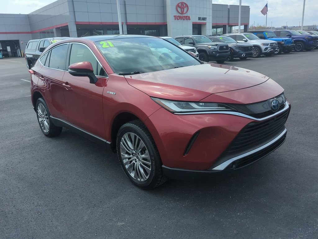 Used 2021 Toyota Venza Limited w/ Carpet Mat Package (TMS) image 2