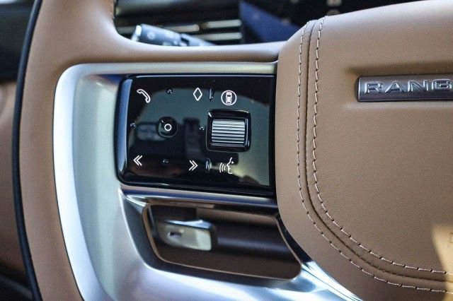New 2025 Land Rover Range Rover Long Wheelbase SE image 23