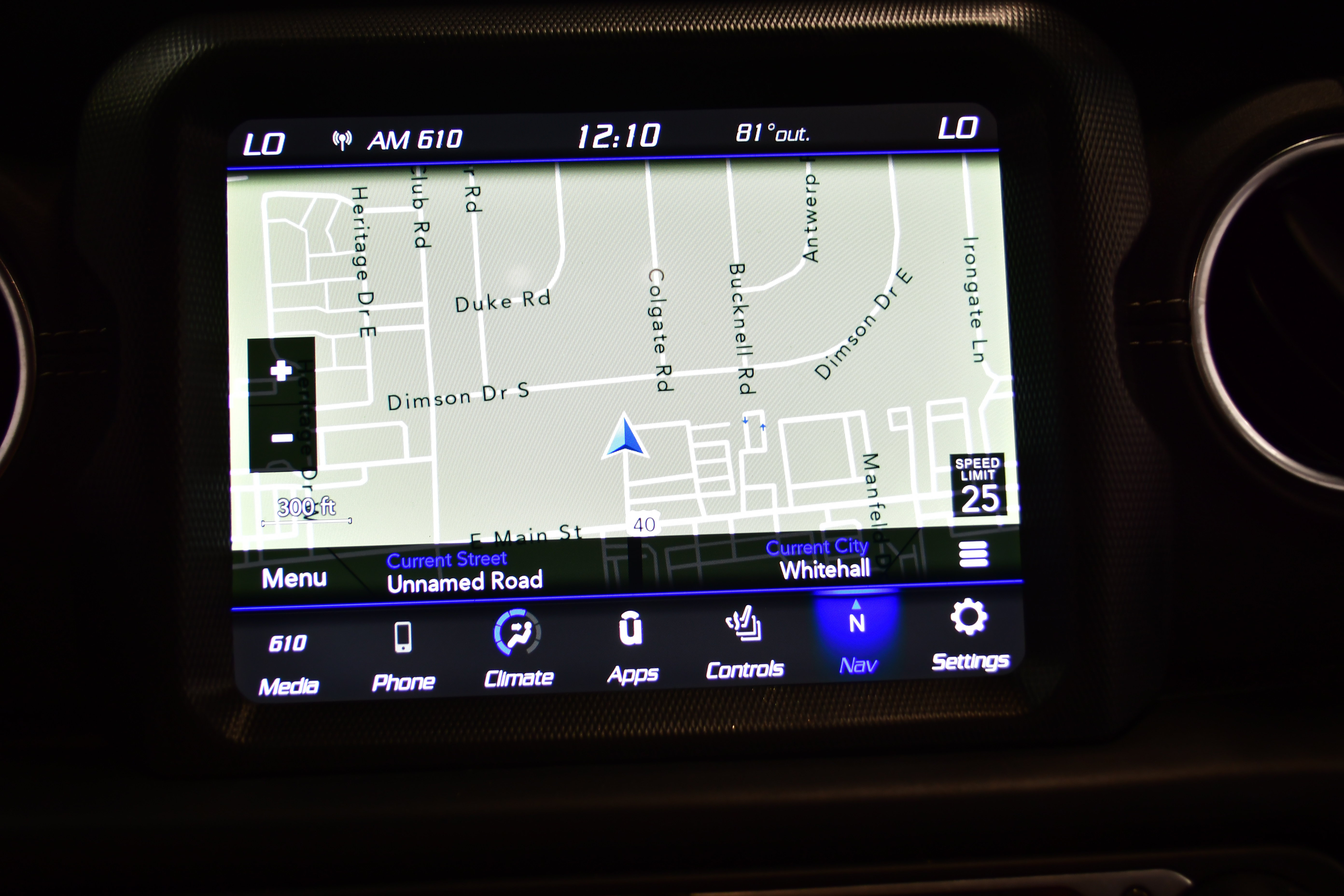 Used 2023 Jeep Wrangler Unlimited Sahara w/ Cold Weather Group AWD/4WD image 25