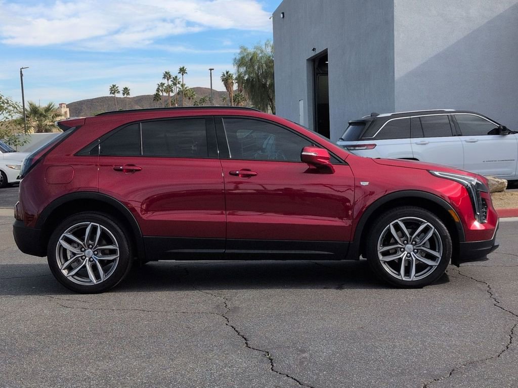 Used 2023 Cadillac XT4 Sport w/ Enhanced Visibility Package image 5