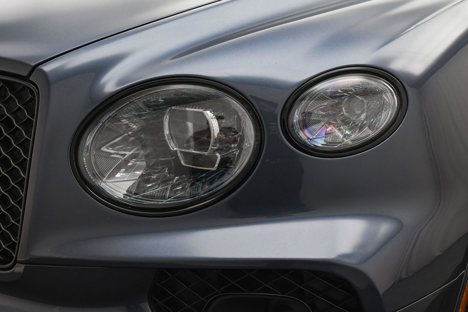 Used 2022 Bentley Bentayga S image 30