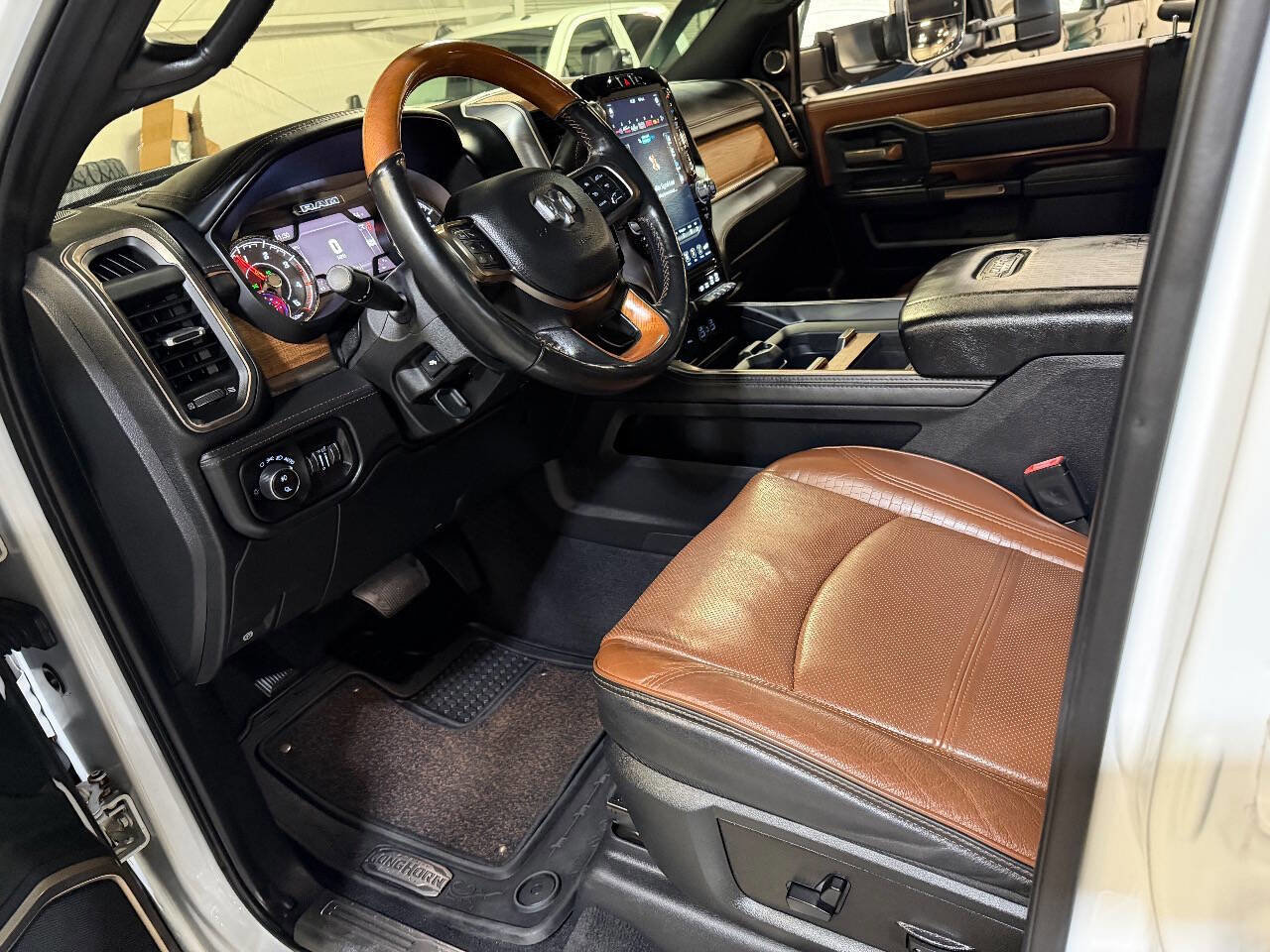 Used 2019 RAM 2500 Limited image 3