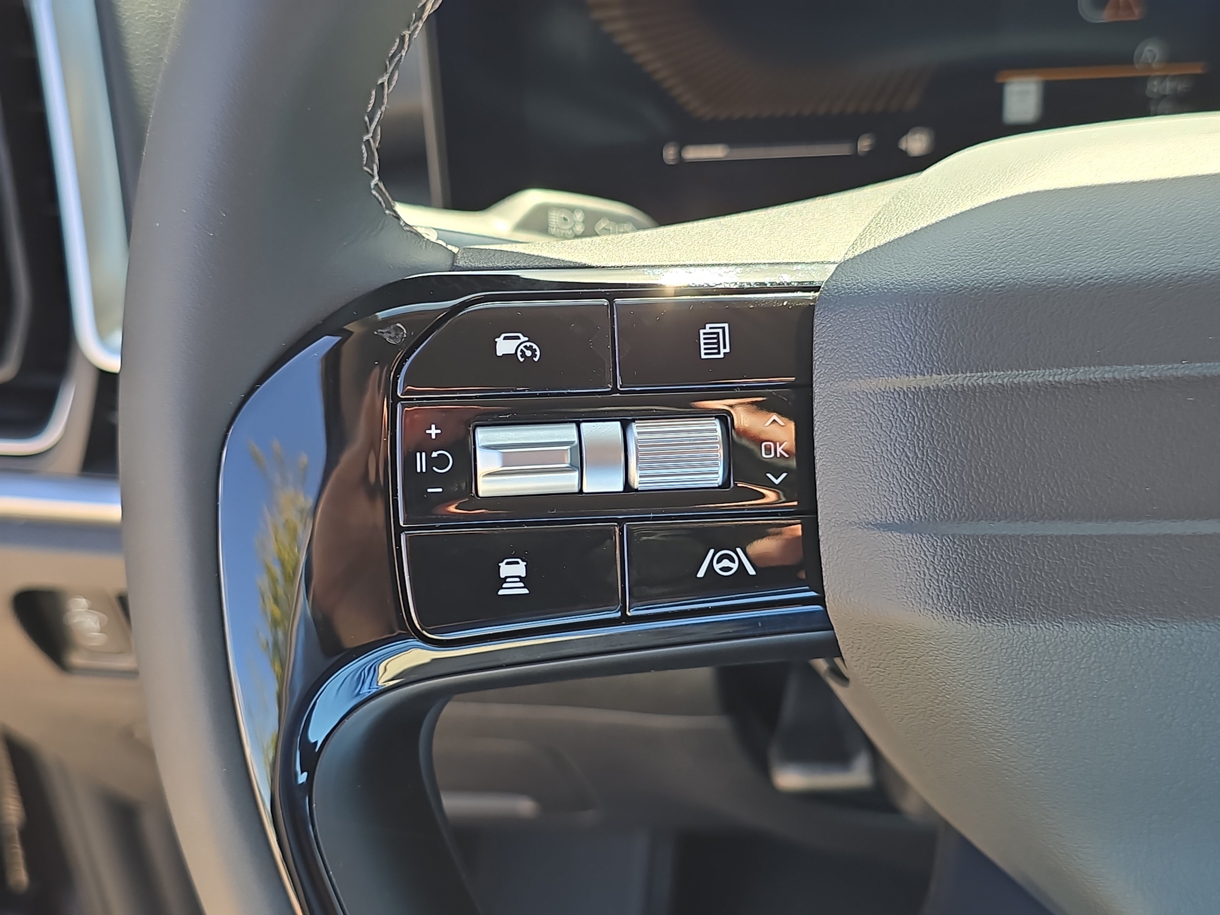 New 2026 Kia Sorento LX FWD image 29