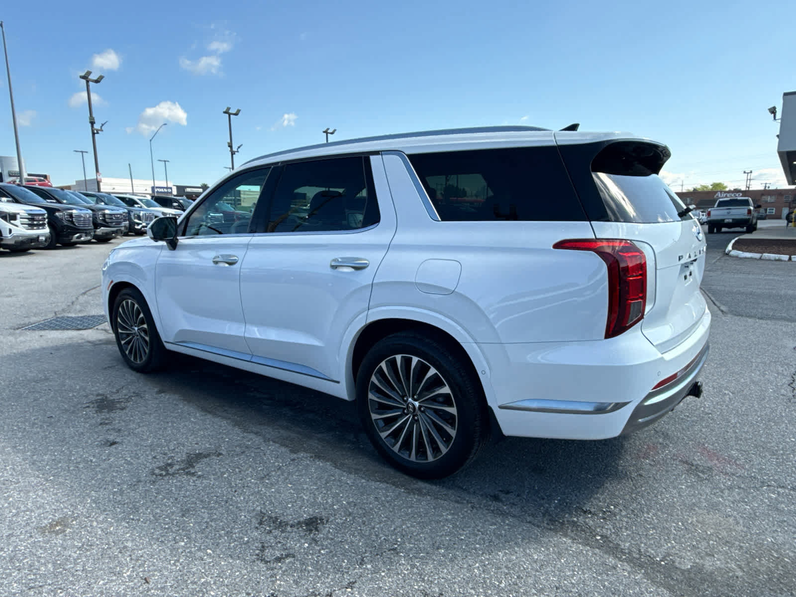 Used 2024 Hyundai Palisade Calligraphy AWD/4WD image 4
