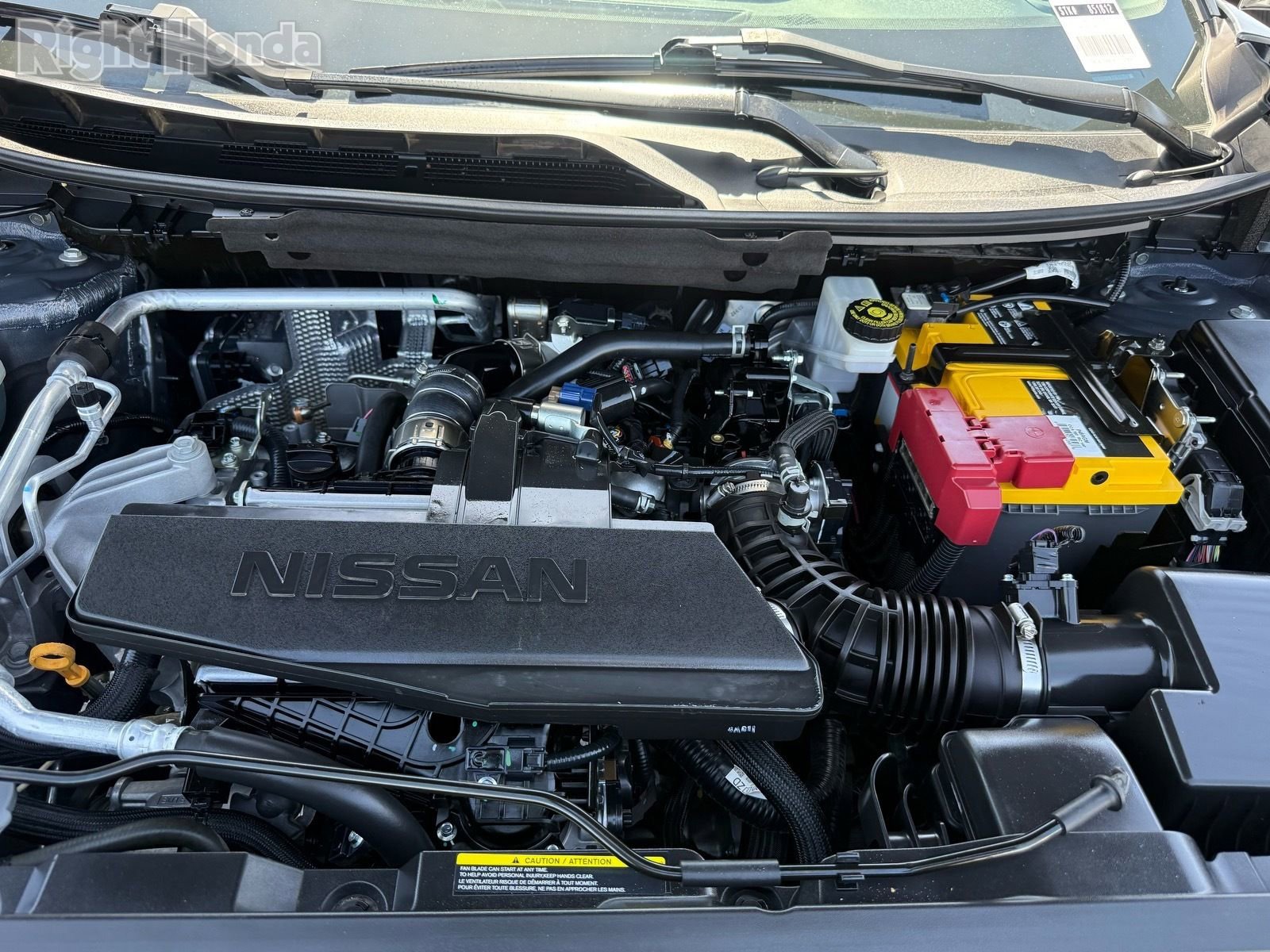 Used 2024 Nissan Rogue S image 32